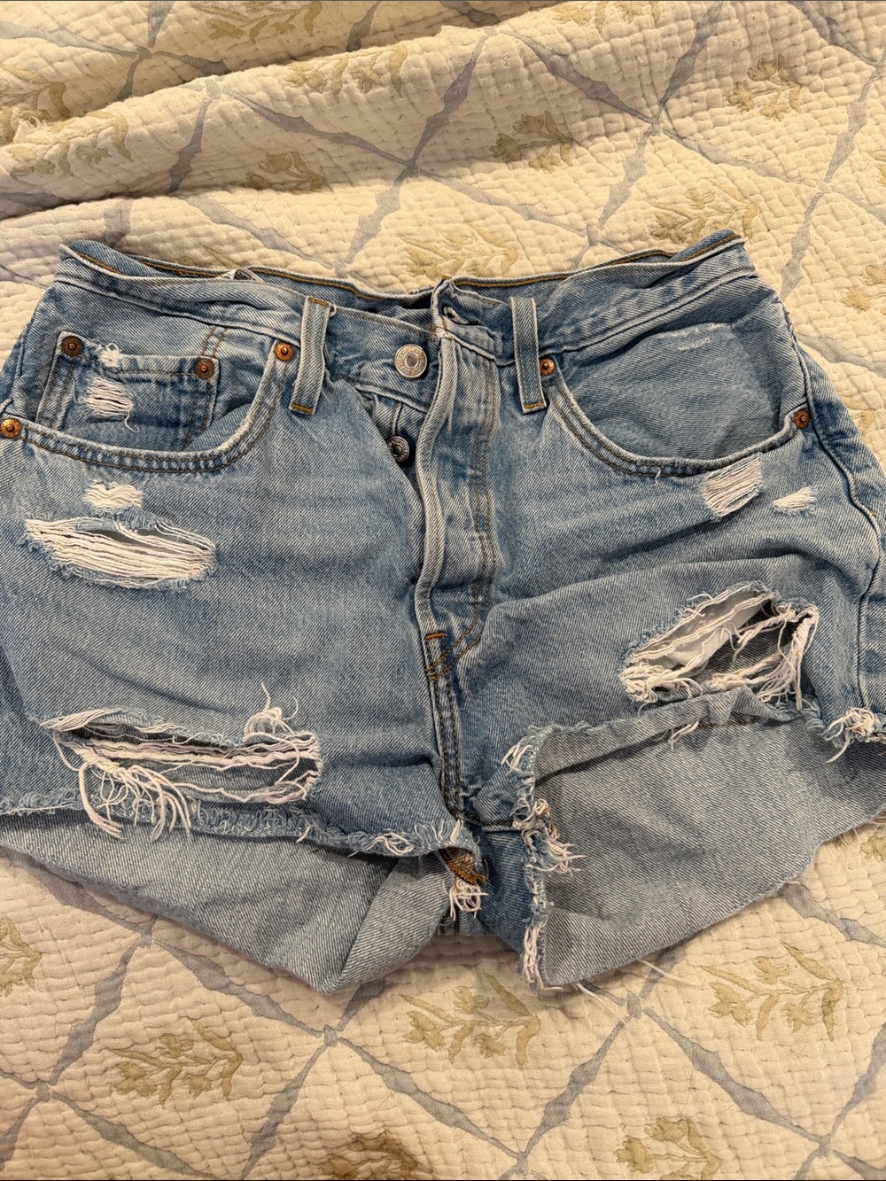 Levi’s 501 light denim shorts